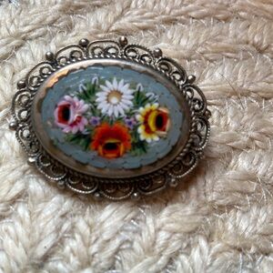 BROOCH Stunning Vintage mini mosaic floral made in Italy. 1940s era. With C clip